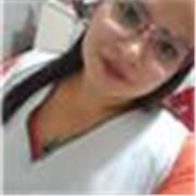 Estudiante de profesorado de geografía da clases para niños de todas las edades