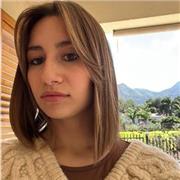 Studentessa di violino presso il Conservatorio di Palermo, al terzo anno del corso di I livello