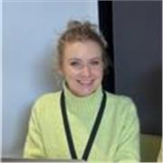 Careers coach with experience working in early careers recruitment.