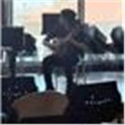 Enseño a tocar Guitarra, bajo, bateria, bandurria, piano o teoria musical
