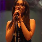 Aide au devoirs, soutien scolaire ( math, SVT) , appréhension des langues( français, anglais, arabe)