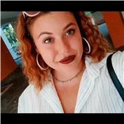 Ragazza per ripetizioni, a casa o online, dove più preferite