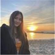 Profesora de inglés, matemáticas y lengua castellana