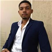 Professor habilitado em ciências humanas e sociais, disponível para ofertar aulas de história geral/ história do Brasil