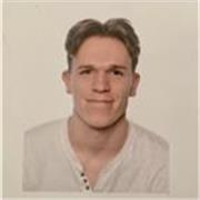 Especialista en 3D y Animación con Máster en Rigging. Ofrezco formación práctica en modelado y rigging.