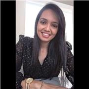 Professora de pegagogia focada na alfabetização