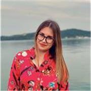 Studentessa con certificazione B2 in Inglese, offro ripetizioni e/o aiuto compiti in tutte le materie per bambini di scuole elementari e medie, sia in presenza che online