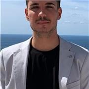 Il Latino ti sembra un enigma indecifrabile? Niente paura! Con il giusto metodo, la grammatica e la traduzione diventano molto più