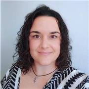 Profesora graduada en Biología con el máster del profesorado, he dado clases particulares en el pasado. C1 de inglés.