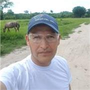 Profesor de Redes Aéreas de Distribución de Energía Eléctrica en Baja y Media Tensión, aptas para estudiantes y profesionales.