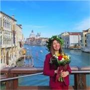 Laureata in Lingue offre lezioni di Tedesco