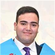 Graduado en historia y adaptado a la enseñanza de la historia transversal española y europea, conocimientos americanos y asiáticos