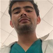 Profesor de apoyo escolar especialista en niños con deficiencia en matemáticas