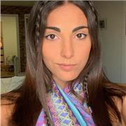 Soy una persona muy atenta y con luchas ganas tanto de enseñar como de aprender con ellos.