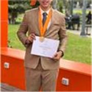 Profesor de lengua en español, proveniente de Perú