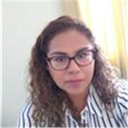 Profesora de lengua, comunicación oral y redacción de textos