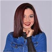 Titulada en Grado en derecho por la universidad complutense de Madrid. Pero con conocimientos sólidos en materias de primaria