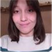 Studentessa dell'Università degli Studi di Milano, diplomata al liceo linguistico A. Manzoni di Milano