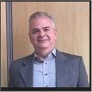 Cerchi un insegnante di portoghese? Bene, allora questa ricerca finisce qui! Sono la persona che ti porterà la lingua in modo semp