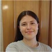 Española con ESO y Bachillerato científico completado, grado biomedicina