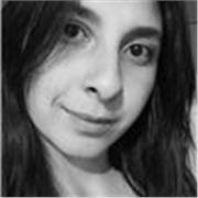 Hola, Un gusto soy Luisa Mojica maestra en arte dramatico y tengo dos diplomas en educación