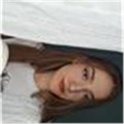Estudiante de inglés avanzado imparte clases a aquellos que necesiten refuerzo y orientación