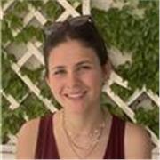 Je suis prête à enseigner les matières scientifiques tel que les maths ou la physique chimie &aux élèves de primaire ou collège