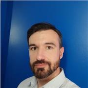 Persona responsable con facilidad para comunicar y pasión por la enseñanza