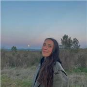 Soy profesora de Educación Primaria con mención en Educación Física y formación en Audición y Lenguaje.