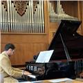 Ragazzo diplomato offre lezioni private di pianoforte in zona milano e hinterland