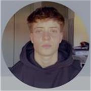 Estudiante de sociales y políticas. Tengo capacidad de impartir clases de 2do de Bachillerato para abajo.