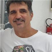 Madrelingua inglese disponibile per conversazioni lezioni in lingua