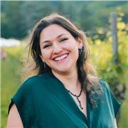 Laureata in lingue offre ripetizioni e lezioni di lingua inglese e francese per studenti di ogni età