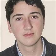 Ex- profesor de tenis volcado al completo con el padel. Con nivel suficiente para enseñar a nivel principiante, bajo e intermedio.