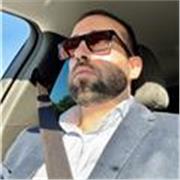 Experto en marketing y comunicación ofrece enseñar ambas materias desde un punto de vista académico y profesional