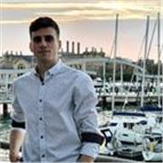 Clases de piano para principiantes, económicas y dinámicas. Para aprender a desenvolverse y hacerse con el teclado