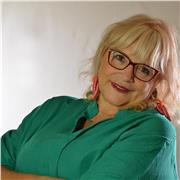 Ex docente di scuola media e superiore disponibile x lezioni on line