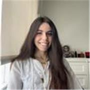 Estudiante del Grado de Economía con amplia base en asignaturas de Ciencias Sociales e inglés, de primaria a Bachillerato