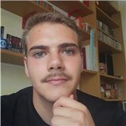 Studente universitario di Scienze Politiche offre ripetizioni di filosofia a studenti delle superiori