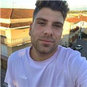 Soy un estudiante del Grado de Educación Primária en la Universidad de Lleida. Ganas de poder enseñar y aplicar los conocimientos que estoy aprendiendo