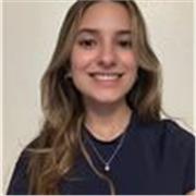 Profesora de inglés para niños y adolescentes. Imparto clases online adaptadas al nivel y objetivos de cada alumno.