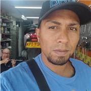 Profesor de dibujo en técnicas de óleo carboncillo acrílico, sepia