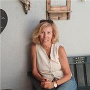 Eine CELTA qualifizierte Lehrkraft mit vielen Jahren ESL Erfahrung. Von A2 bis C1, CAE, IELTS und Business English.