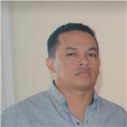 Analista de Sistemas imparte clases de Informática a Personas de todas las edades