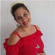 Laureanda alla specialistica di Pittura presso l'Accademia di belle Arti di Carrara impartisce lezioni di disegno