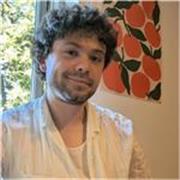 Native speaker and experienced English teacher offering lessons for children, teenagers and adults. 