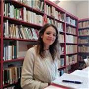 Hello everyone! I am an Italian girl, sunny and creative who loves to help others and especially teach and learn always! 