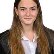 Ofrezco clases de cualquier materia, especialmente inglés. Estudiante de segundo año de universidad