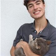 Étudiant en commerce franco-allemand et ancien élève d'un lycée franco allemand , je suis bilingue