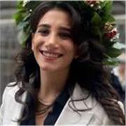 Laureata in lingue offre lezioni individuali online o in presenza per scuola elementare e media.